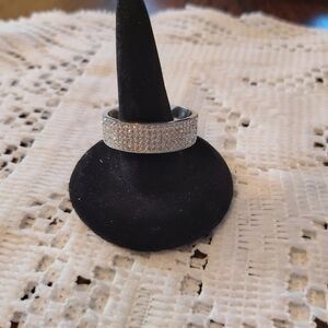 Rhinestone ring/ band